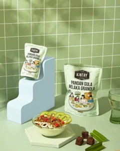 KINTRY Pandan Gula Melaka Granola